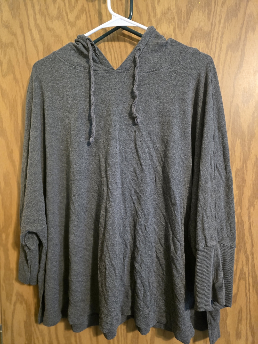 Terra & Sky Charcoal Gray Hooded Women's Pullover